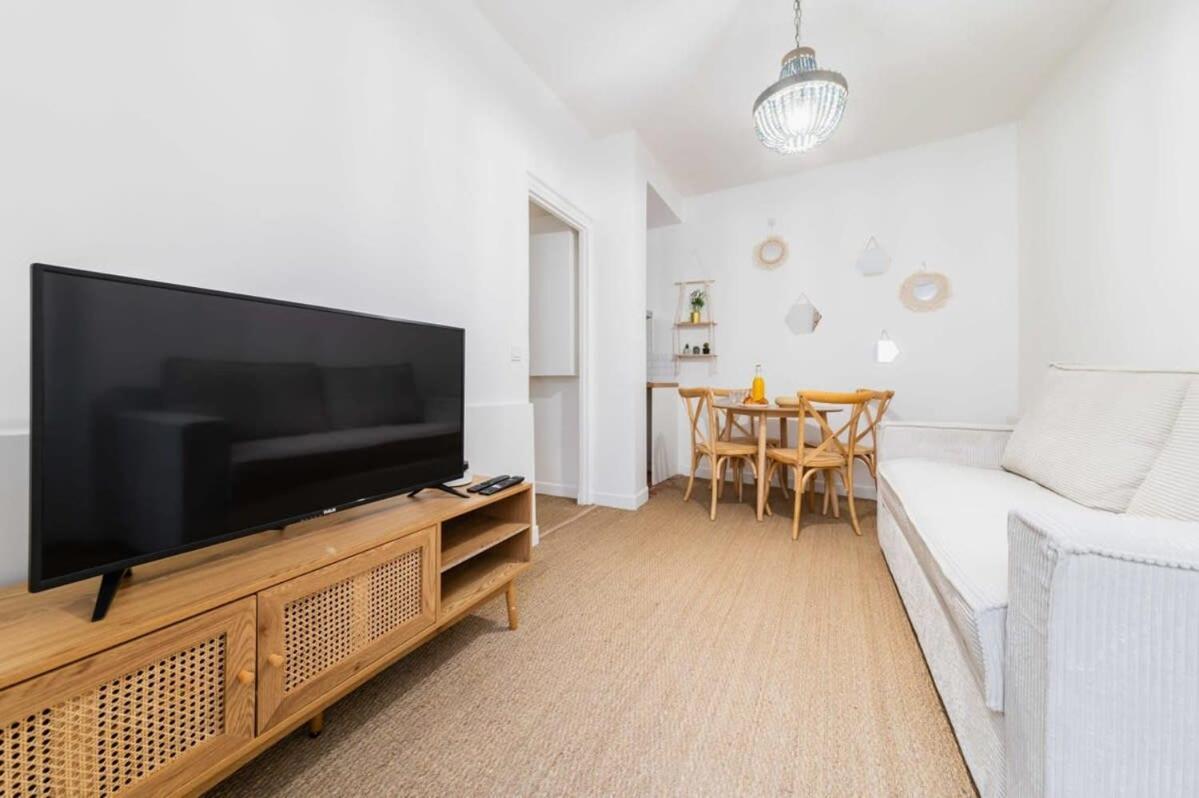 Jolie 2 Pieces 35M2 Bien Equipee 4P - Paris 20 - Flat-Guest Apartment Ngoại thất bức ảnh