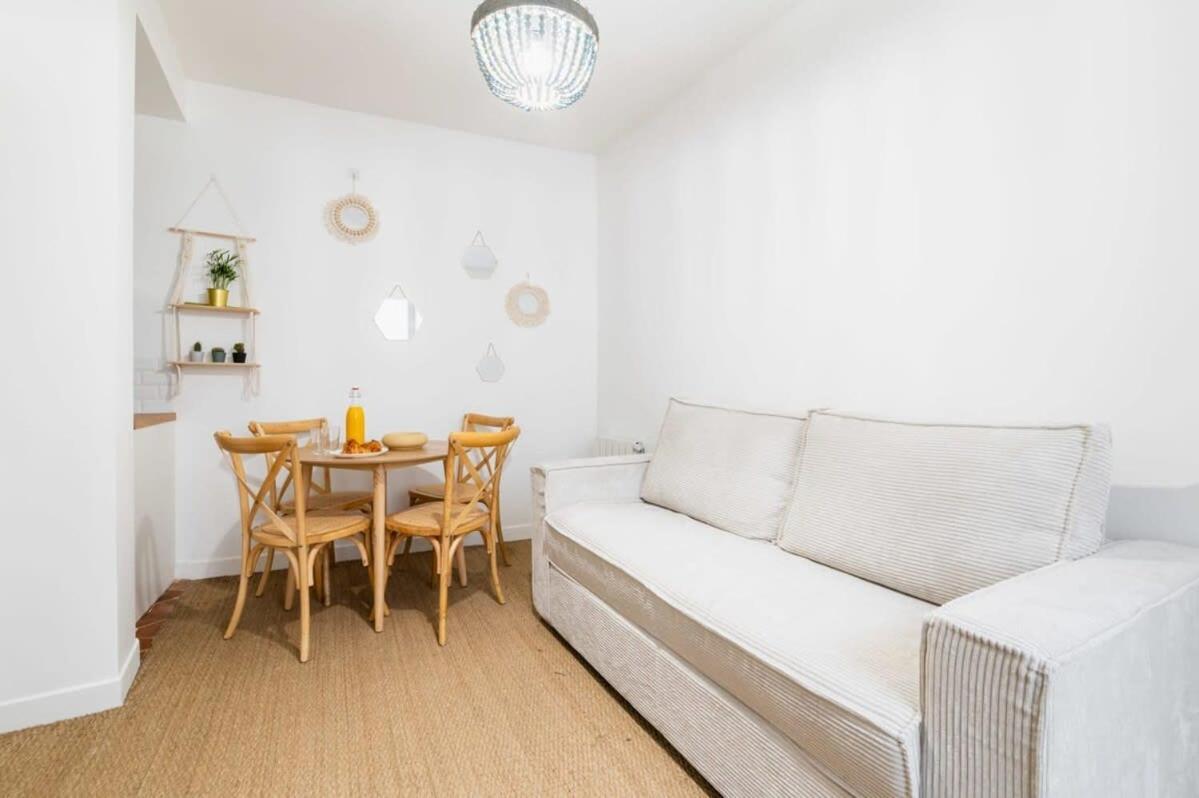 Jolie 2 Pieces 35M2 Bien Equipee 4P - Paris 20 - Flat-Guest Apartment Ngoại thất bức ảnh